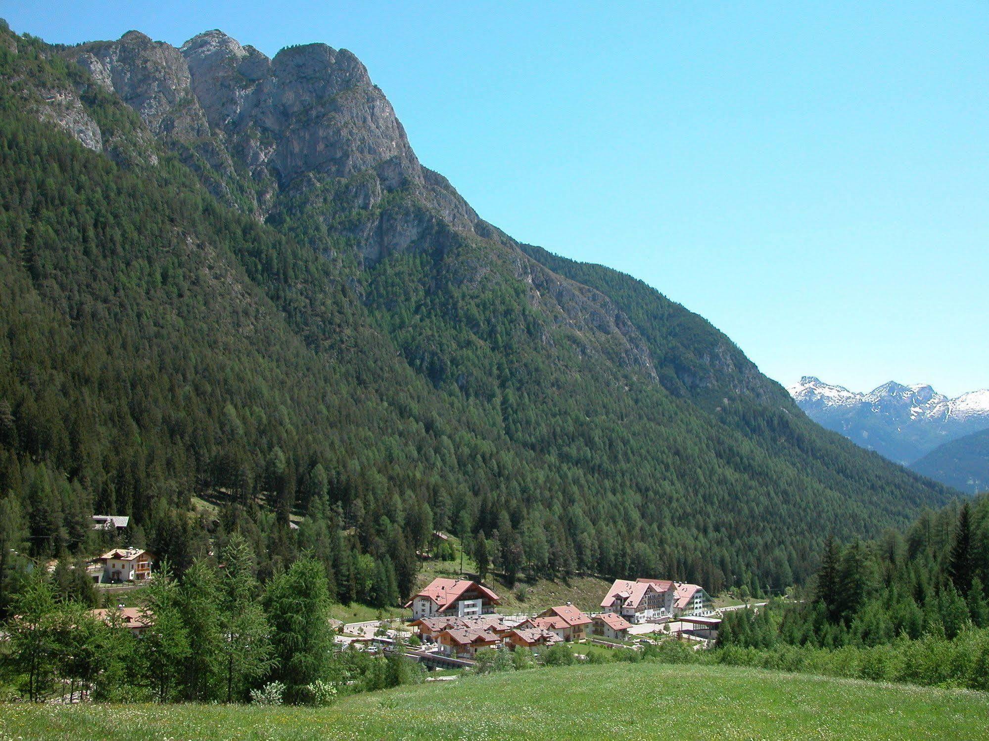 Hotel Erica Tesero Kültér fotó